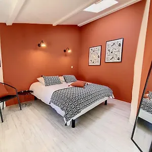 https://bienvenue-la-tatoo-room.hotels-rhonealpes.com
