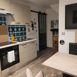 https://charmant-2-pieces-proche-plage-frejus.fr-provencehotel.com