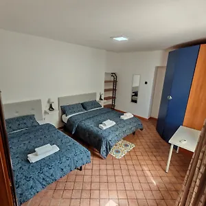 Spaccanapoli House Naples