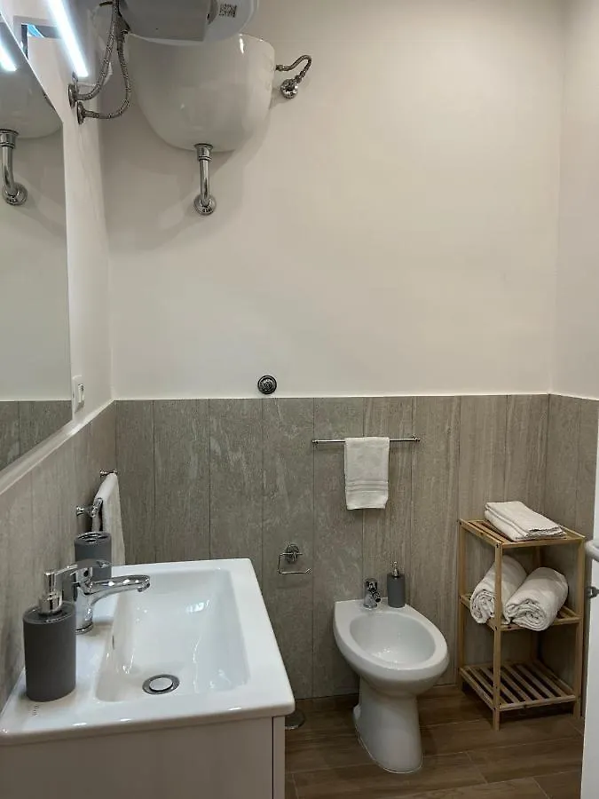Apartment Maison Laezza Naples Italy
